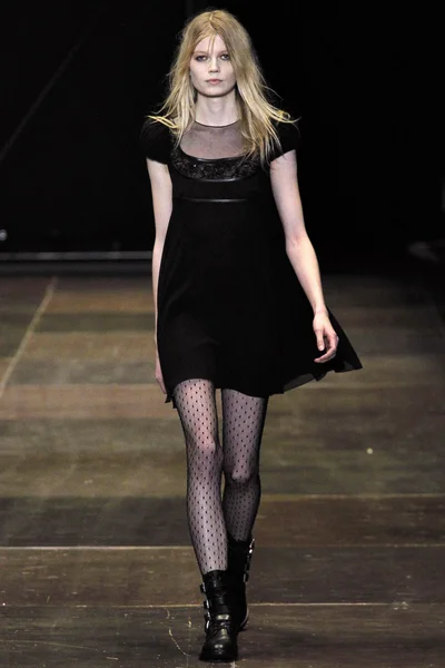 Look 13